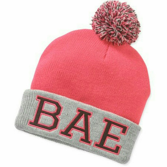 NEW GIRLS WINTER BEANIE - Picture 1 of 1